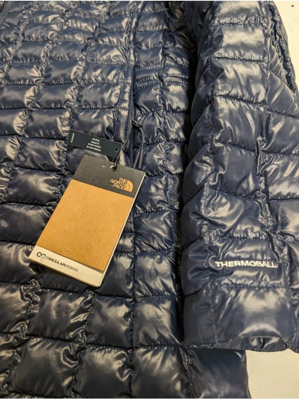 NEW with tags - The Northface Women’s ThermoBall Hooded Parka Navy - Picture 4 of 6